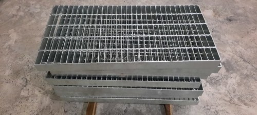 Thi công grating, nắp hố ga - Công Ty TNHH Cơ Khí XD Và TM Banaco